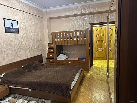 Satılır 2 otaqlı mənzil 88 m²