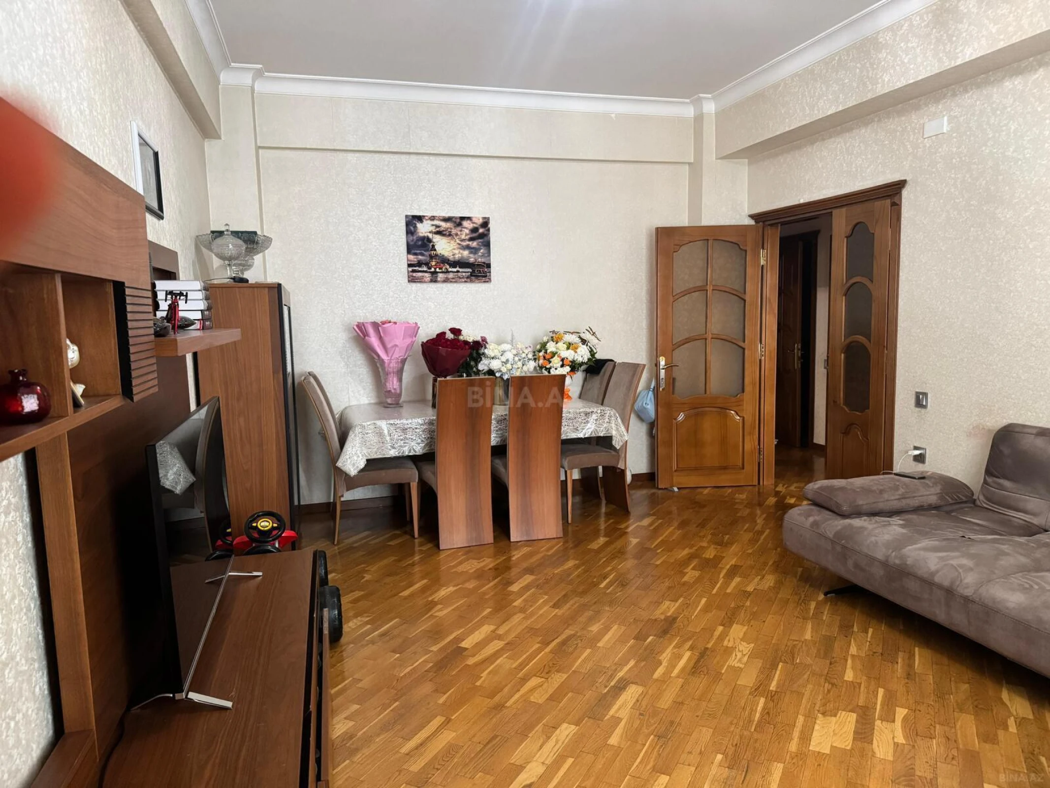 Satılır 2 otaqlı mənzil 88 m²