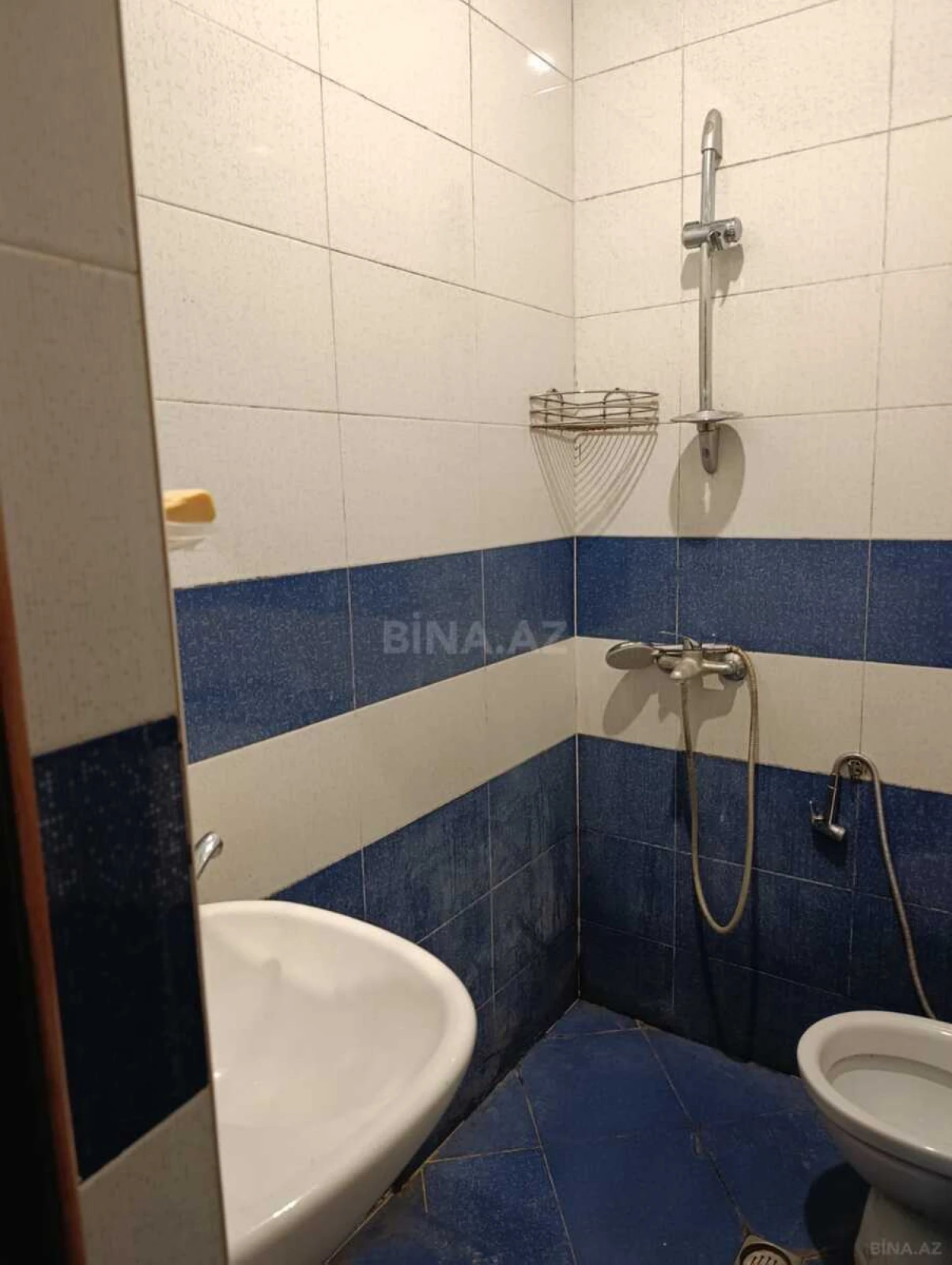 Kirayə verilir 1 otaqlı mənzil 60 m²