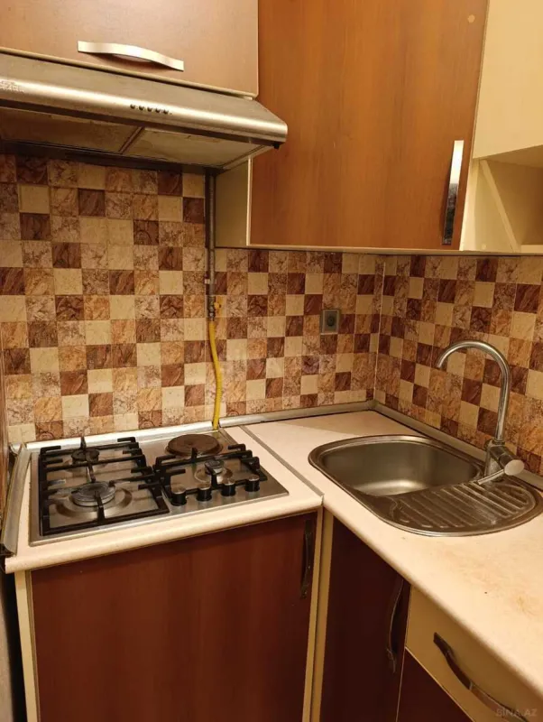 Kirayə verilir 1 otaqlı mənzil 60 m²