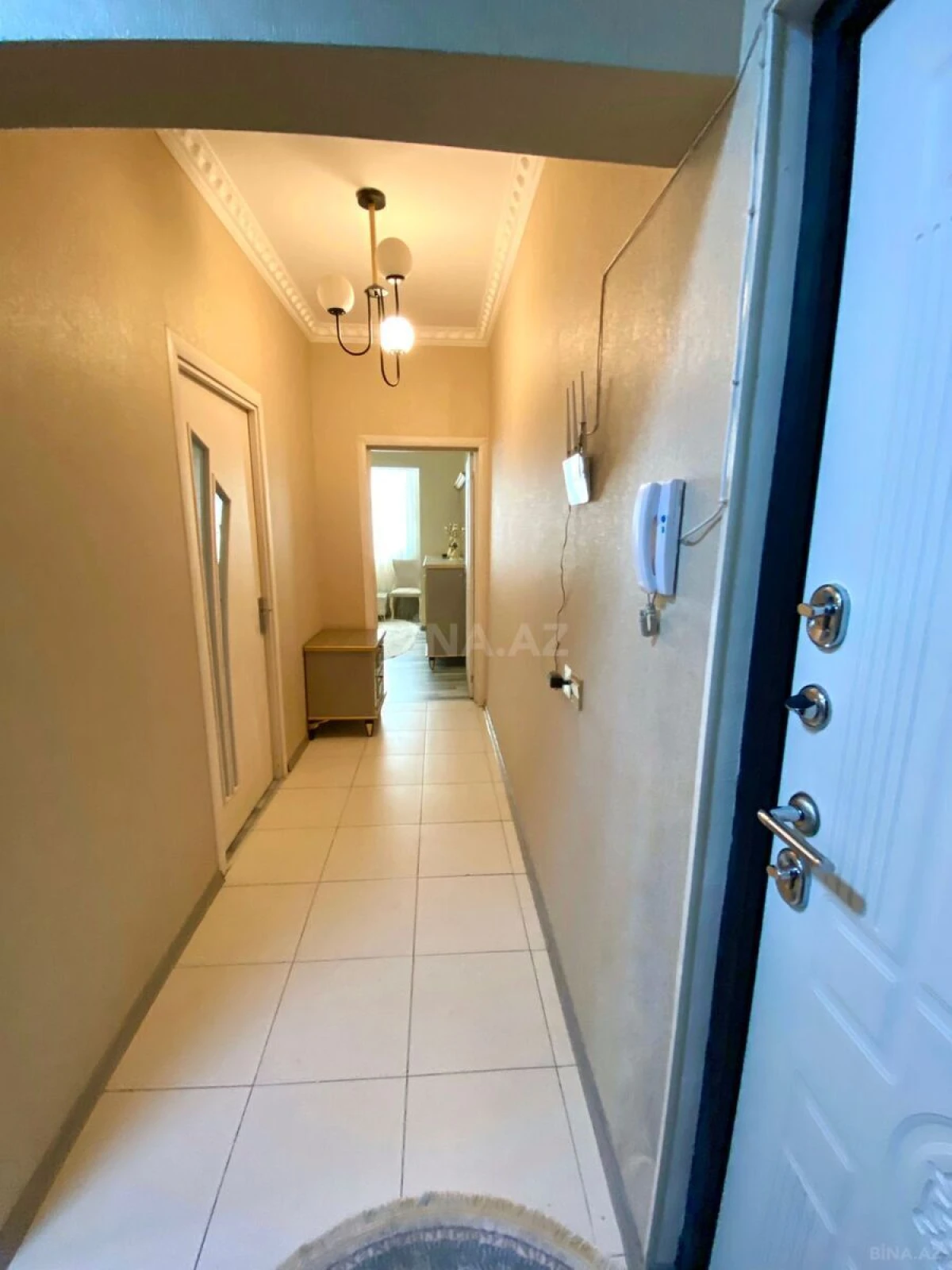 Satılır 2 otaqlı mənzil 78 m²