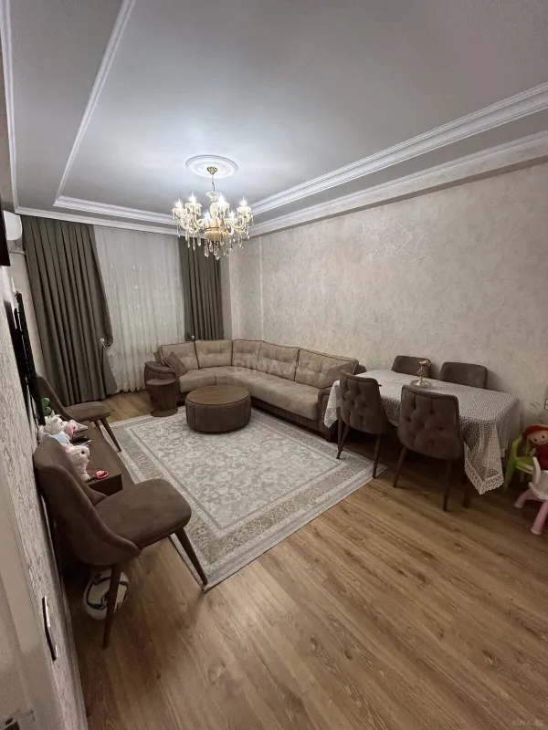 Satılır 2 otaqlı mənzil 78.5 m²