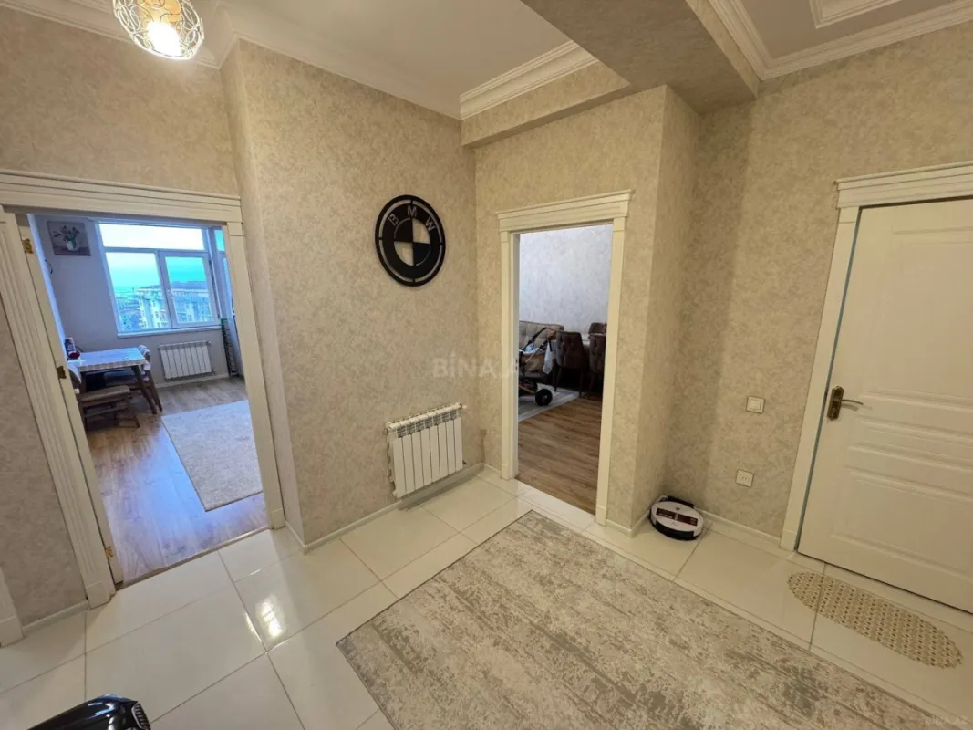 Satılır 2 otaqlı mənzil 78.5 m²