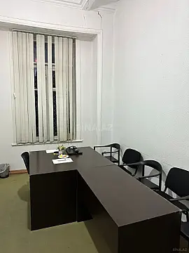 Kirayə verilir 5 otaqlı ofis 135 m²