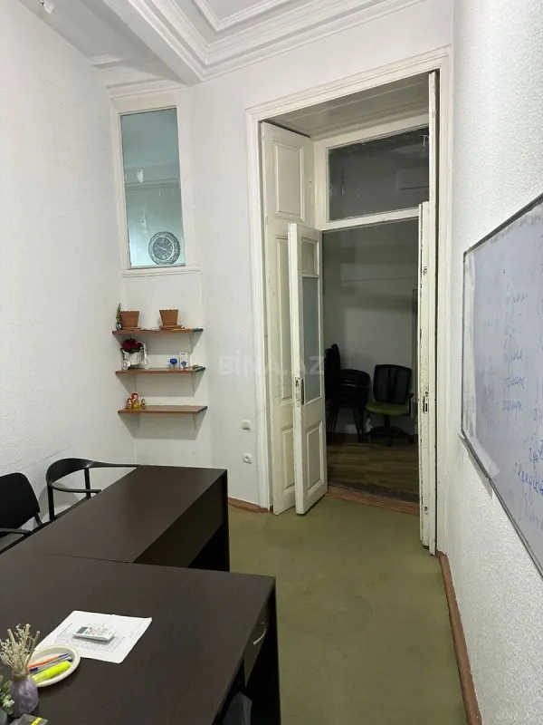 Kirayə verilir 5 otaqlı ofis 135 m²