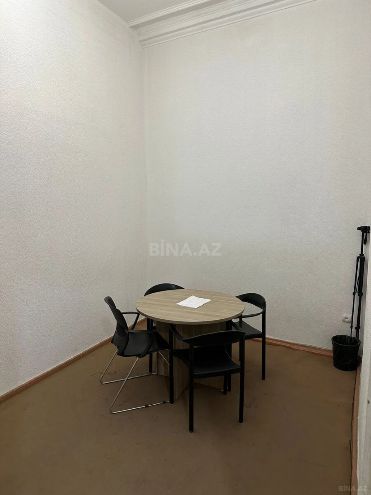 Kirayə verilir 5 otaqlı ofis 135 m²