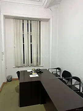 Kirayə verilir 5 otaqlı ofis 135 m²