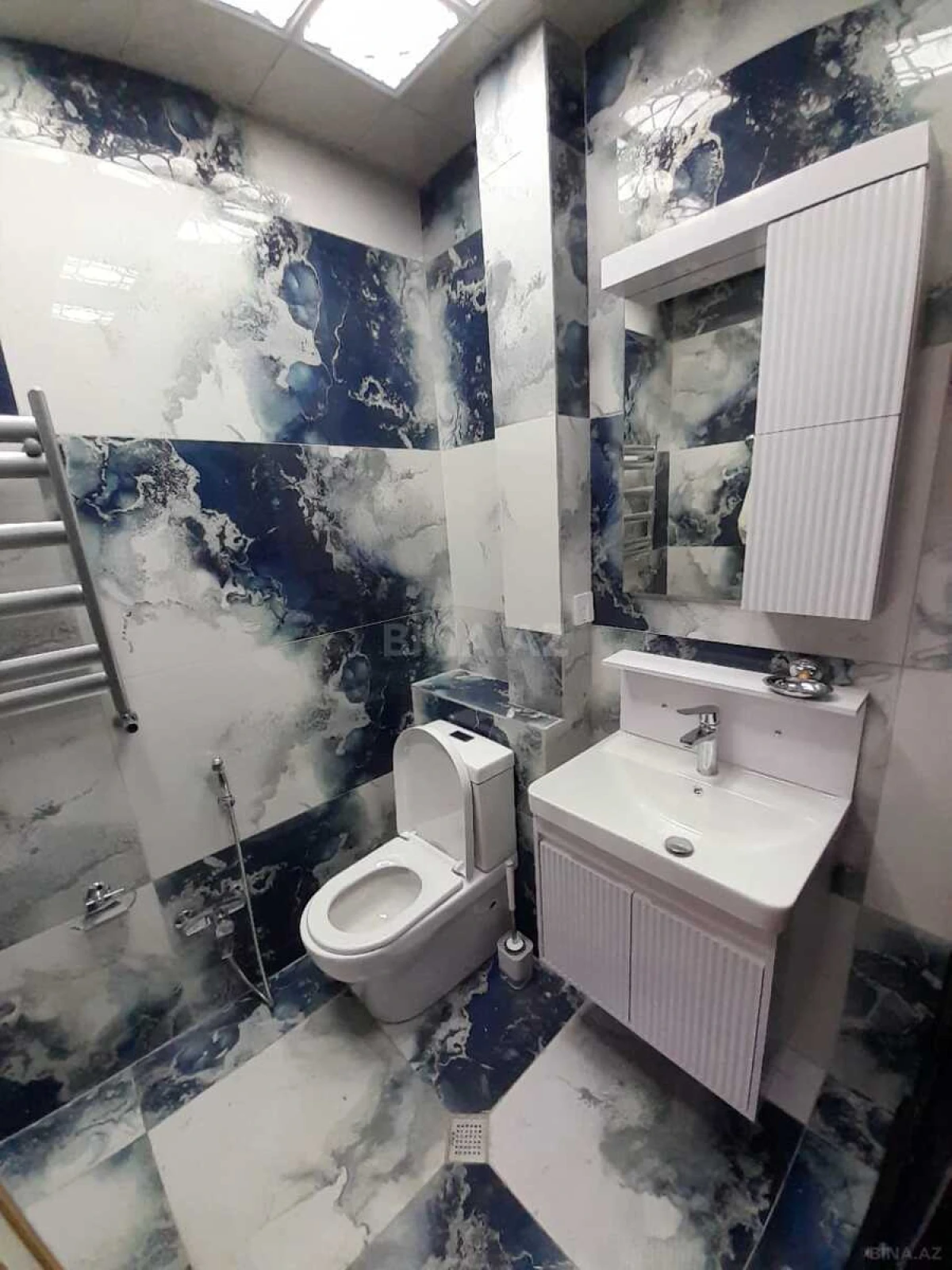 Kirayə verilir 3 otaqlı mənzil 70 m²