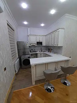 Kirayə verilir 3 otaqlı mənzil 70 m²