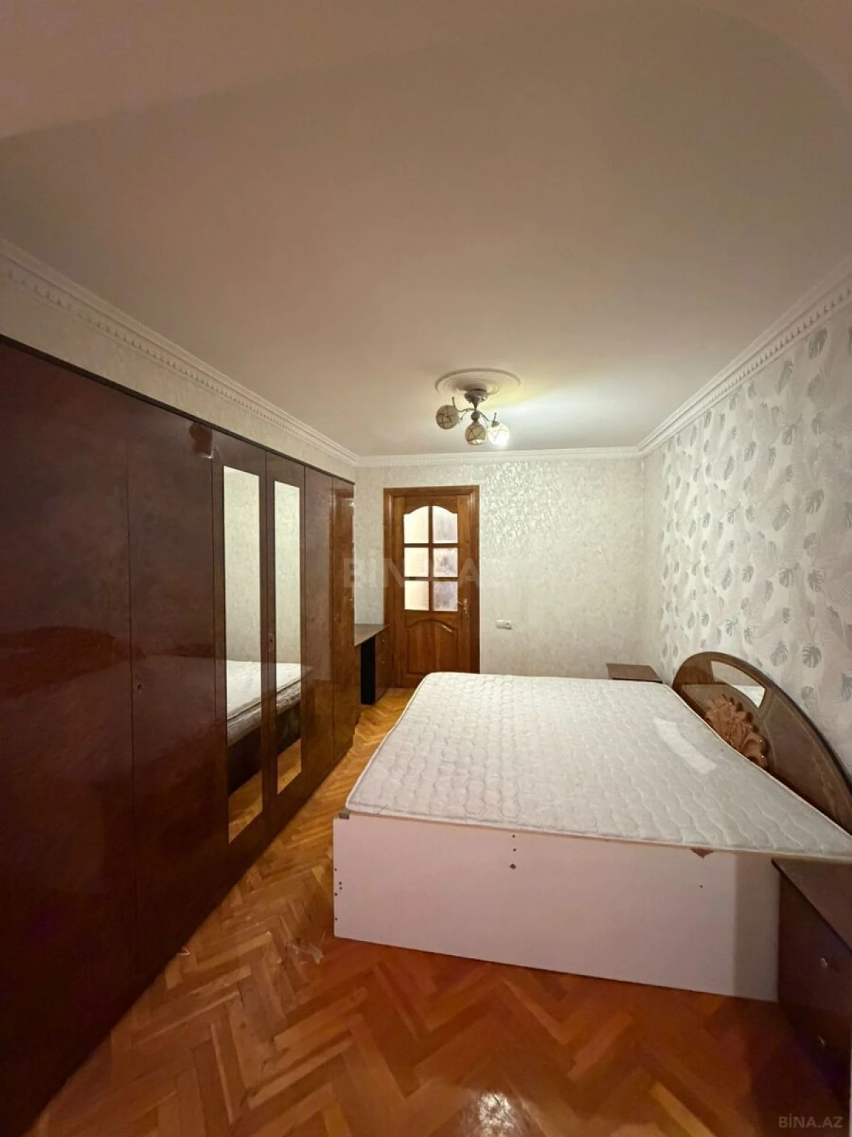 Kirayə verilir 3 otaqlı mənzil 90 m²