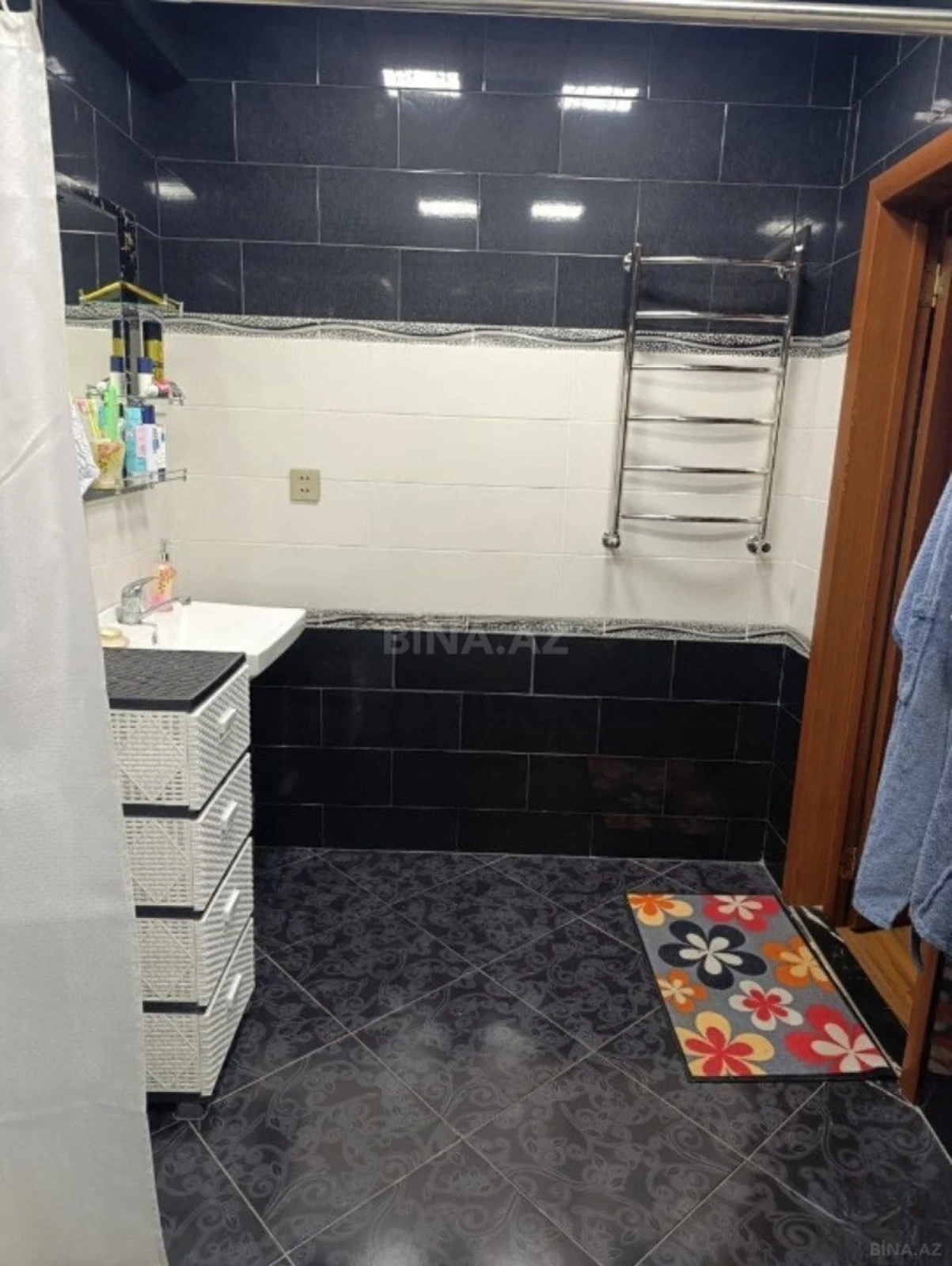 Satılır 3 otaqlı mənzil 110 m²