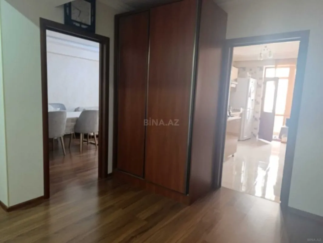 Satılır 3 otaqlı mənzil 110 m²