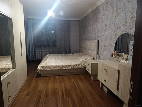 Satılır 3 otaqlı mənzil 110 m²