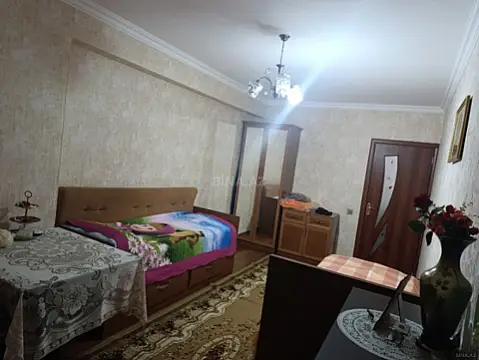 Satılır 3 otaqlı mənzil 110 m²