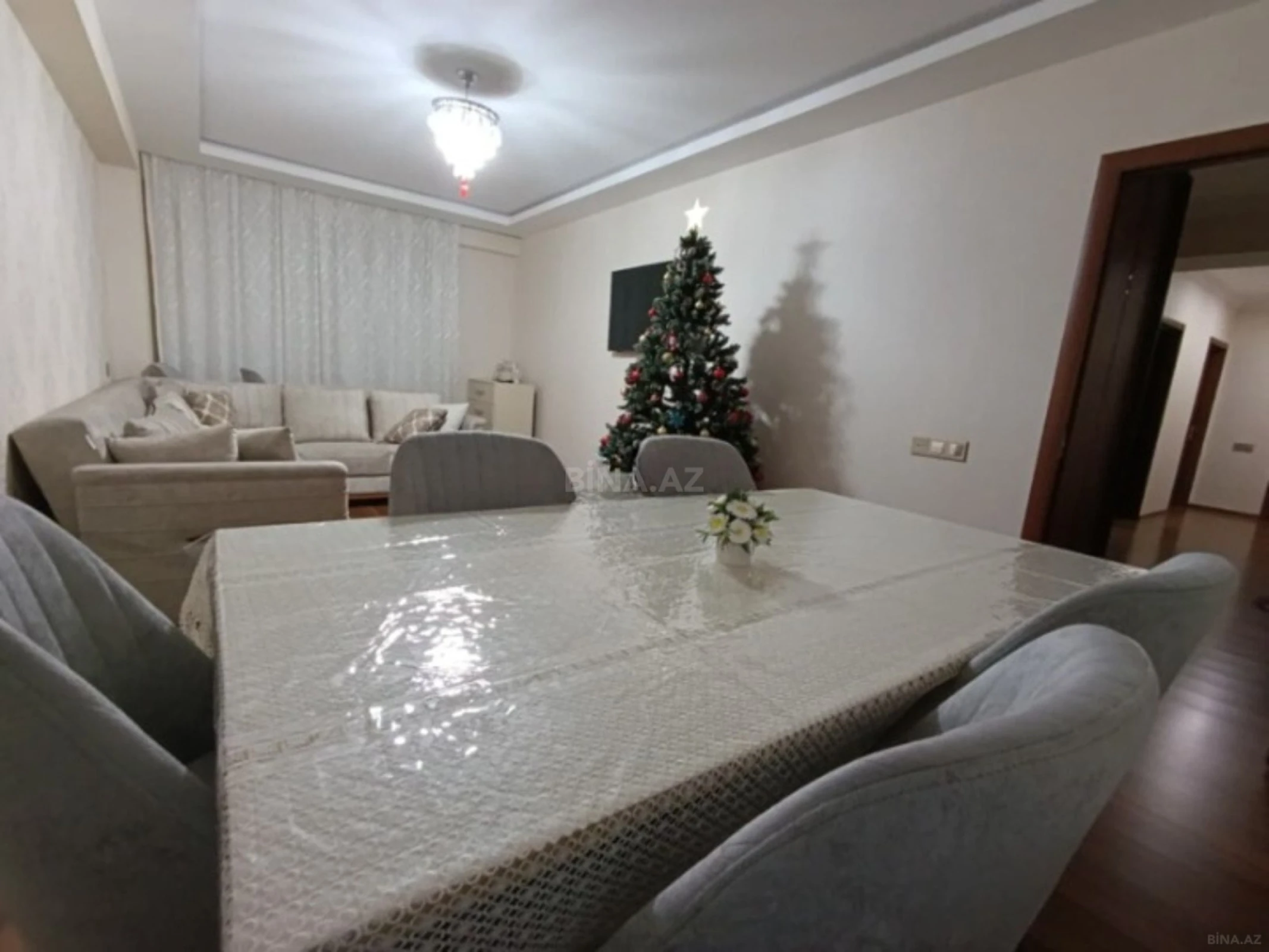 Satılır 3 otaqlı mənzil 110 m²