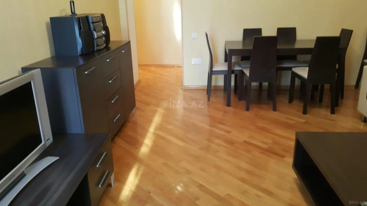 Kirayə verilir 3 otaqlı mənzil 70 m²