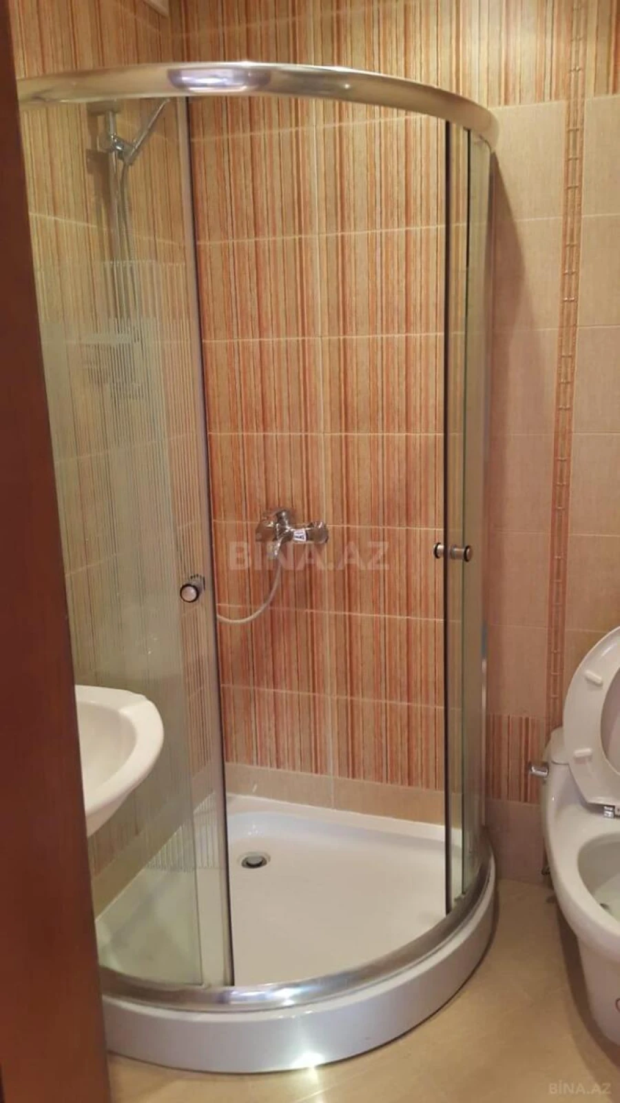 Kirayə verilir 3 otaqlı mənzil 70 m²