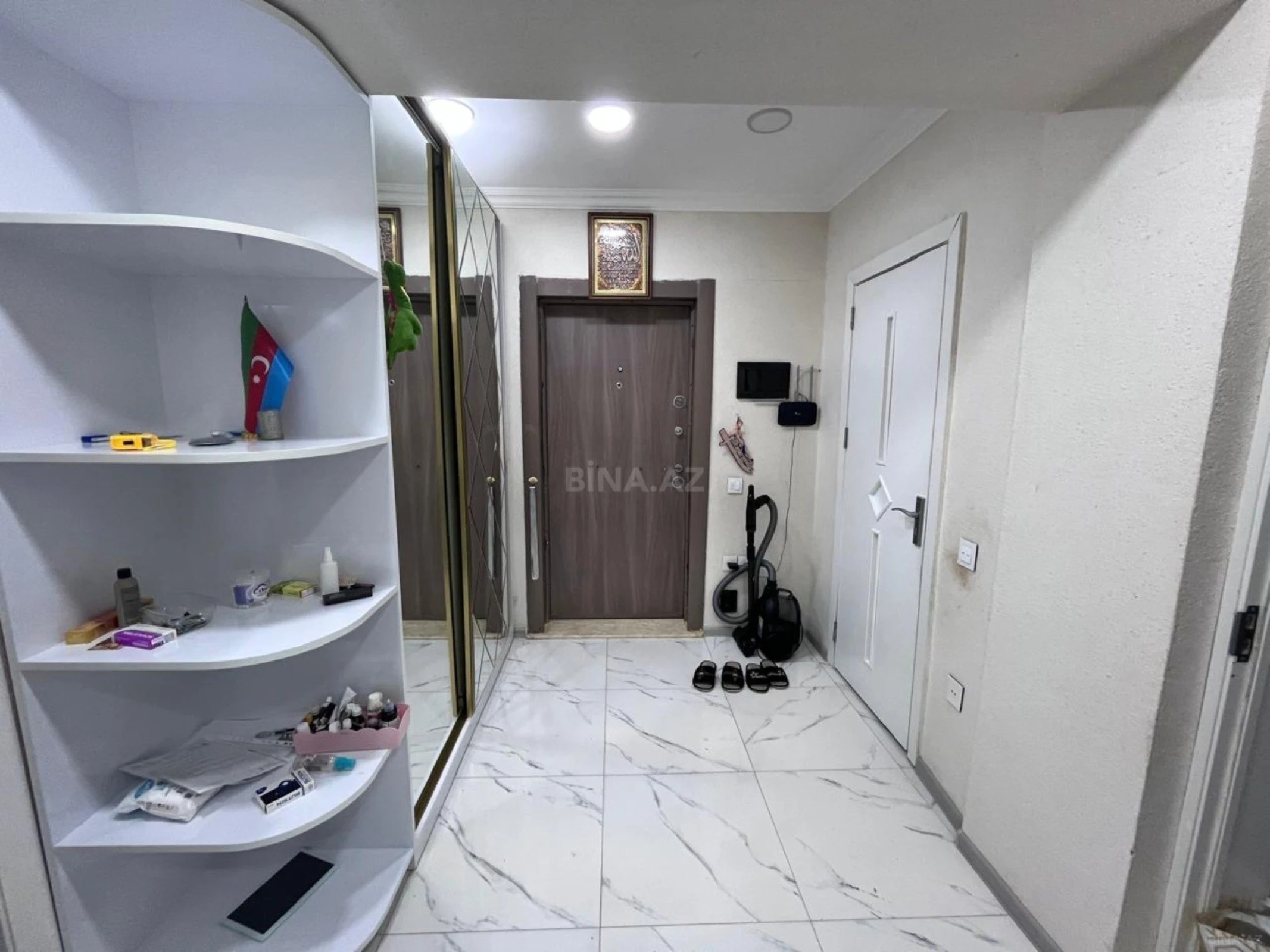 Kirayə verilir 3 otaqlı mənzil 105 m²