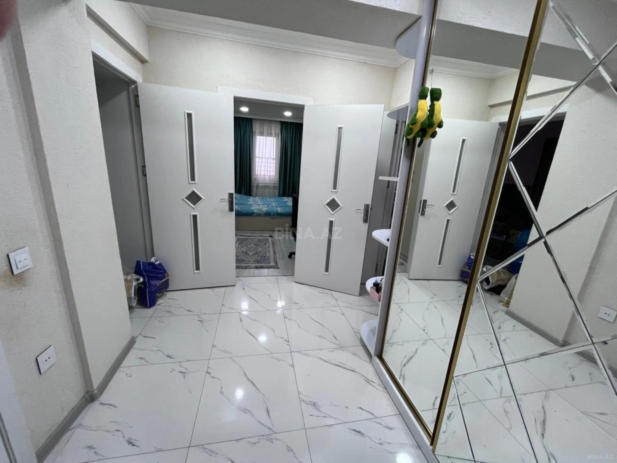 Kirayə verilir 3 otaqlı mənzil 105 m²