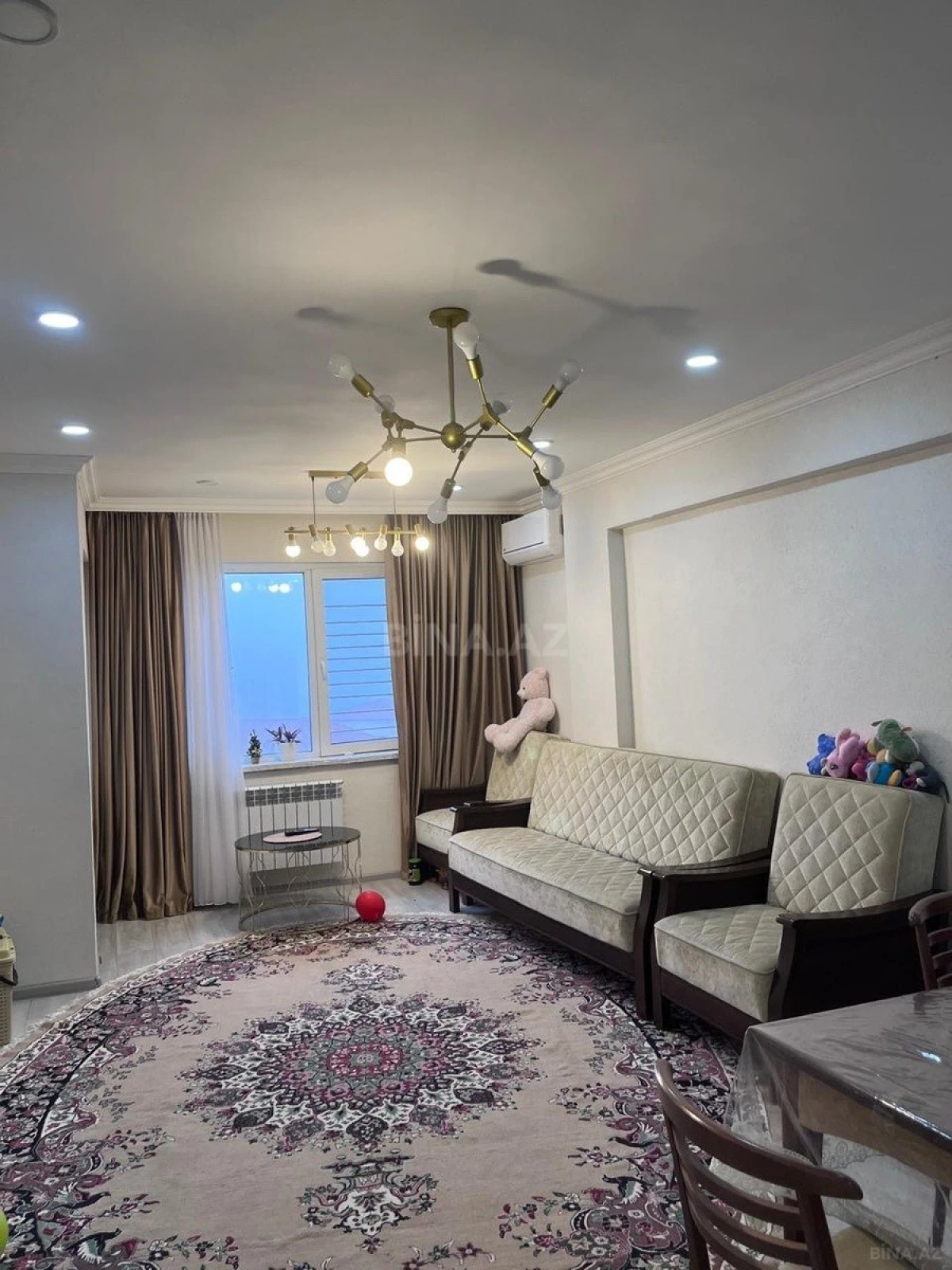 Kirayə verilir 3 otaqlı mənzil 105 m²