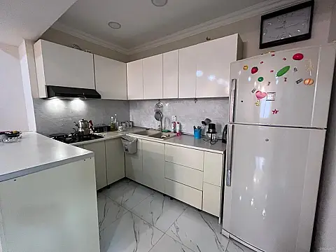 Kirayə verilir 3 otaqlı mənzil 105 m²