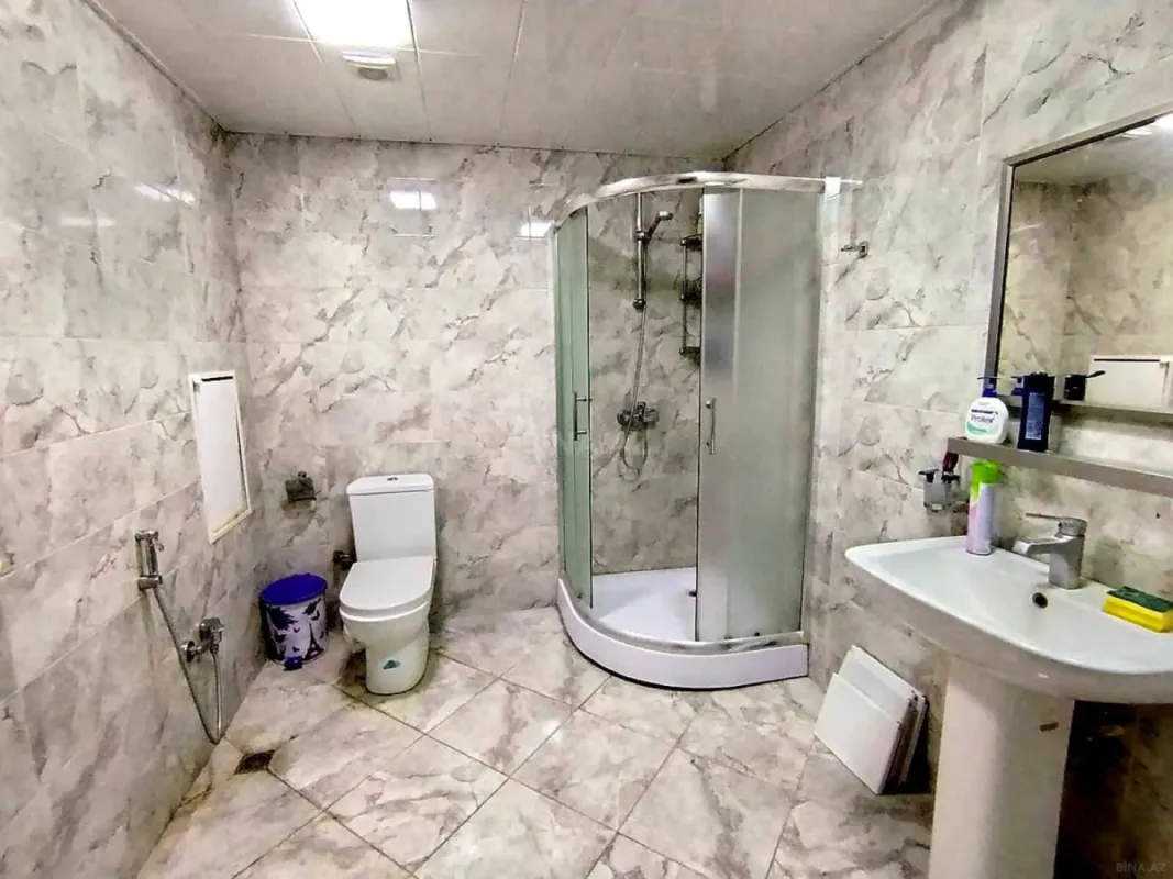 Satılır 2 otaqlı mənzil 101 m²