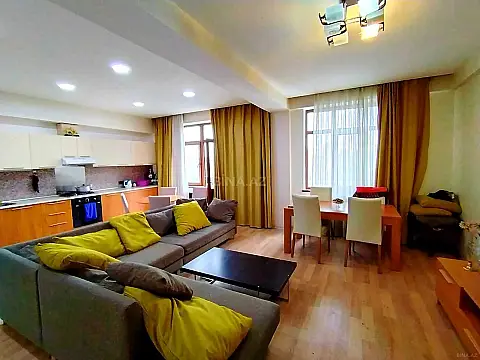 Satılır 2 otaqlı mənzil 101 m²