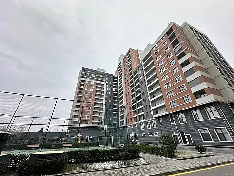 Satılır 2 otaqlı mənzil 108 m²