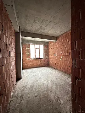 Satılır 2 otaqlı mənzil 108 m²