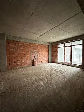 Satılır 2 otaqlı mənzil 108 m²