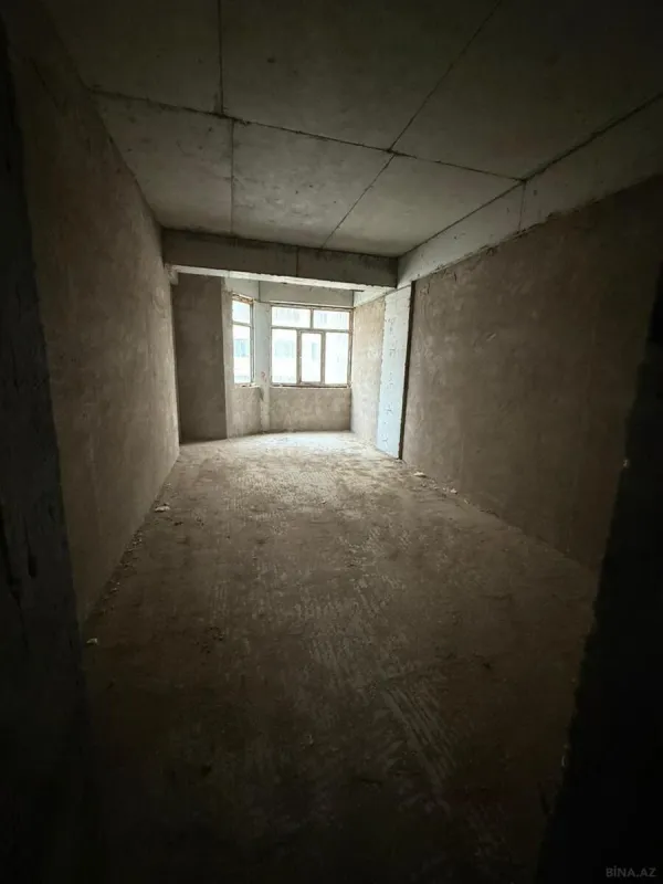 Satılır 3 otaqlı mənzil 118 m²