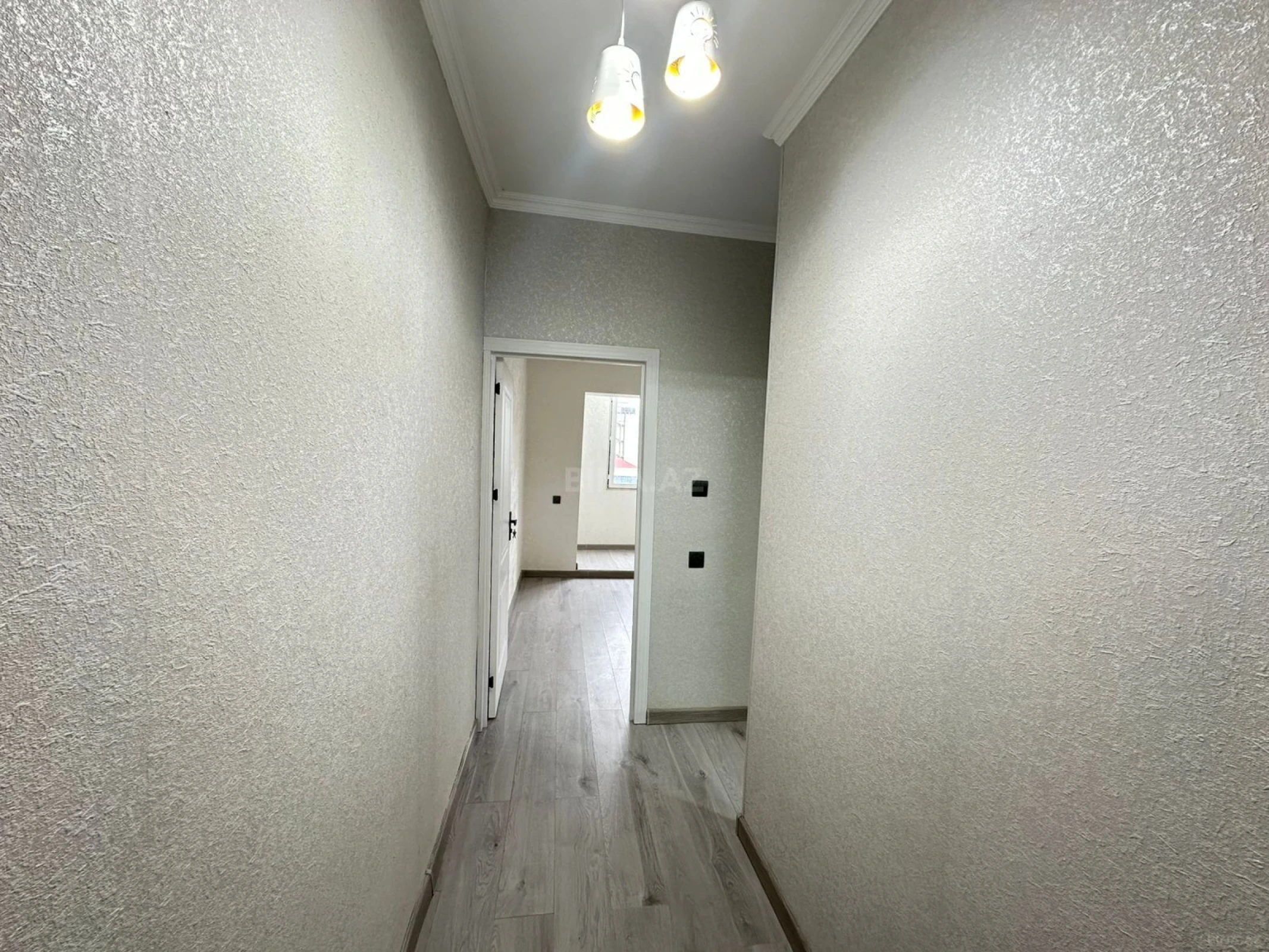 Satılır 2 otaqlı mənzil 45 m²