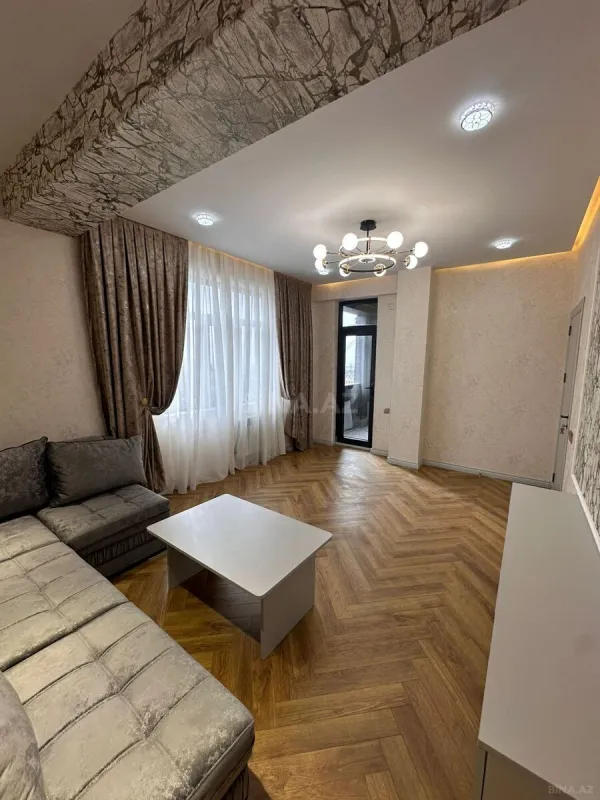 Satılır 2 otaqlı mənzil 71 m²