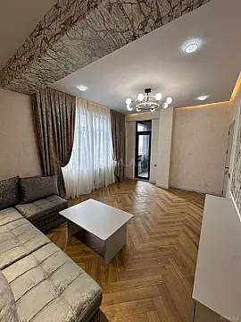 Satılır 2 otaqlı mənzil 71 m²