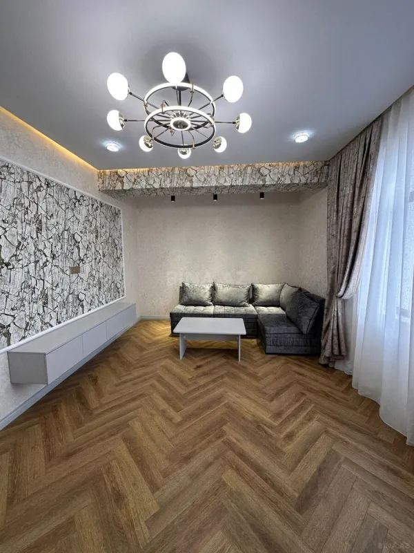 Satılır 2 otaqlı mənzil 71 m²