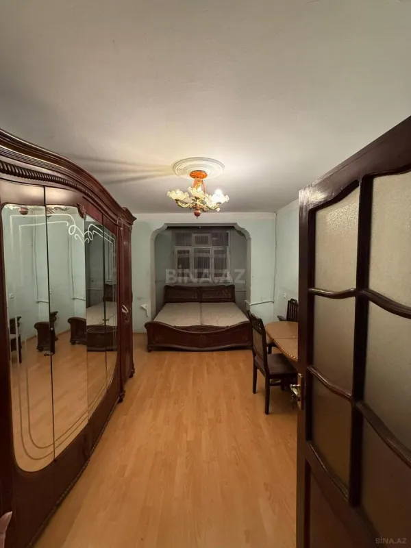 Kirayə verilir 2 otaqlı mənzil 60 m²