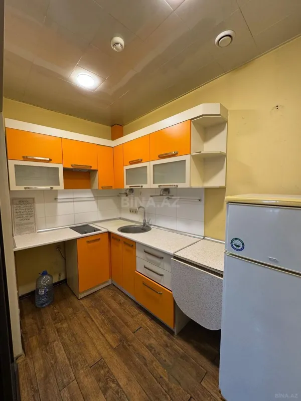 Kirayə verilir 6 otaqlı ofis 180 m²