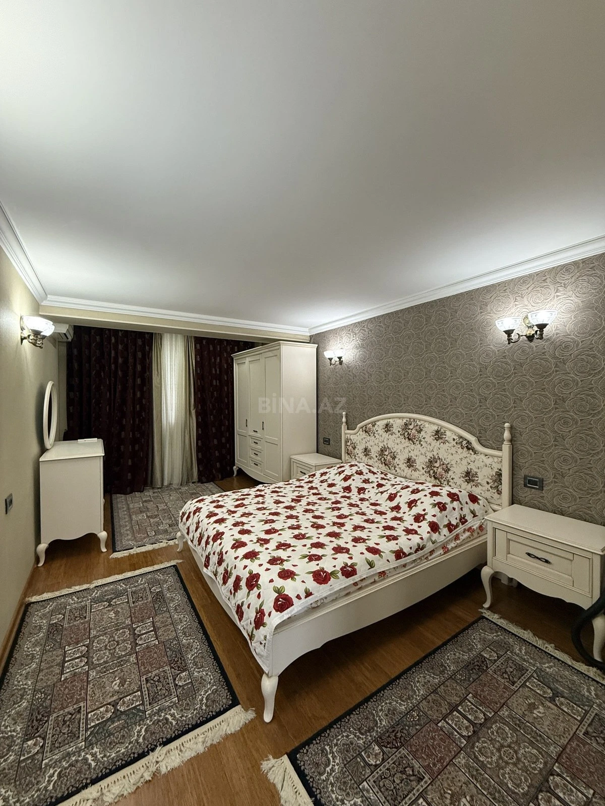 Satılır 3 otaqlı mənzil 100 m²