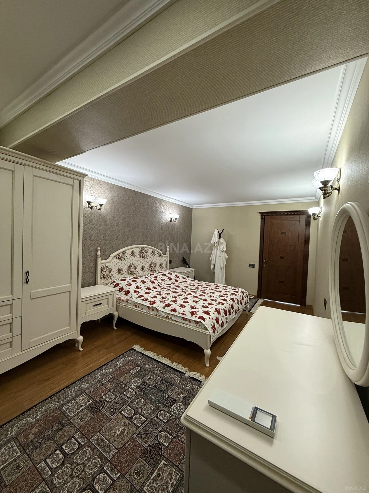 Satılır 3 otaqlı mənzil 100 m²