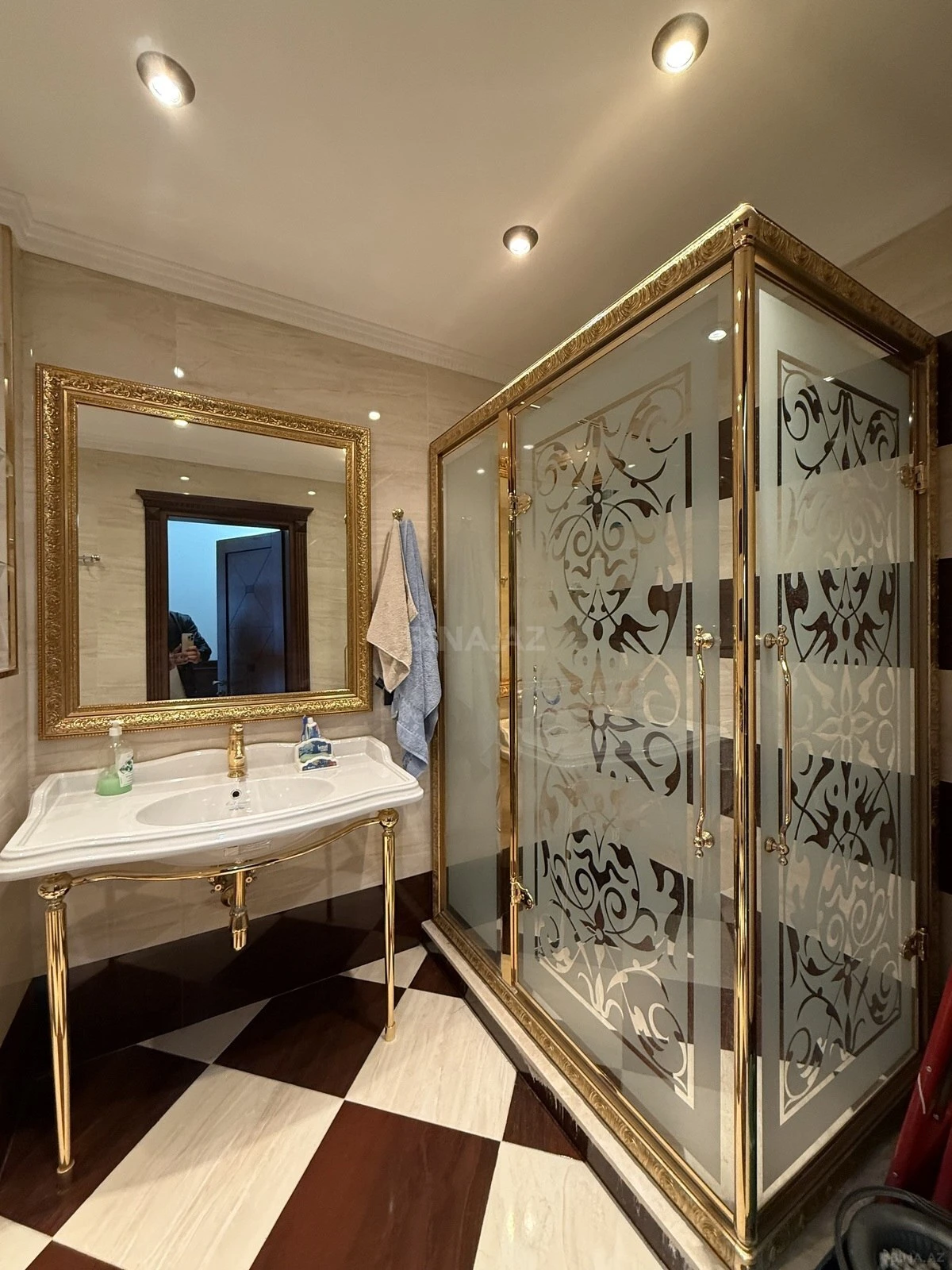 Satılır 3 otaqlı mənzil 100 m²