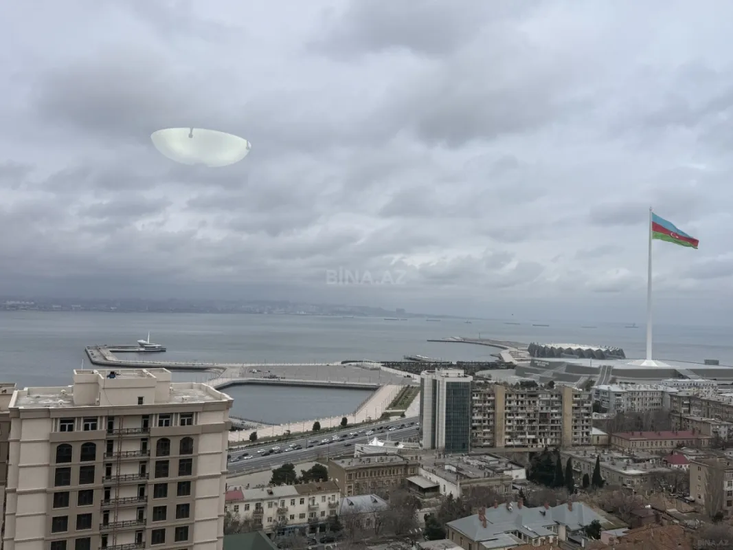 Satılır 3 otaqlı mənzil 100 m²