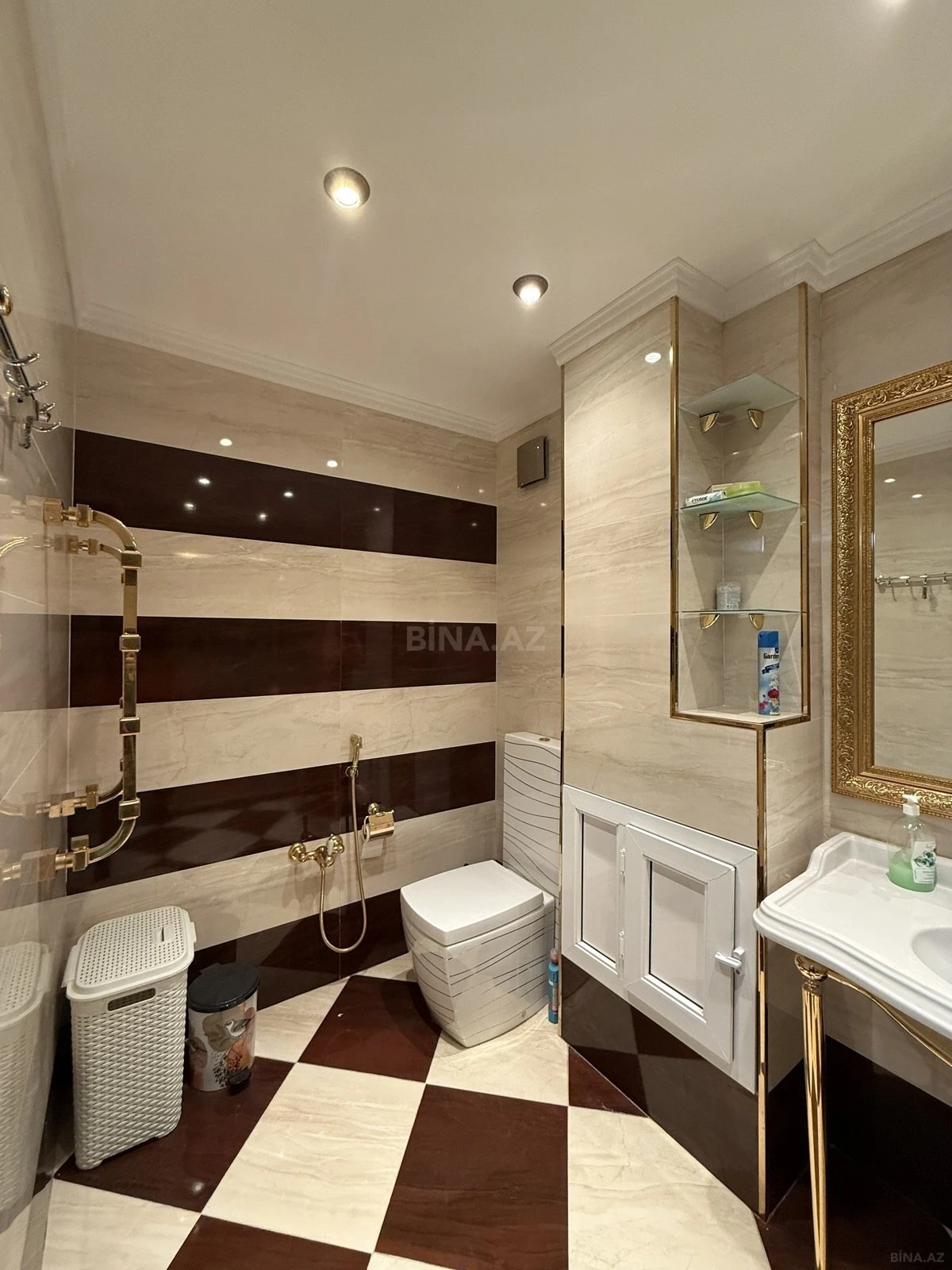 Satılır 3 otaqlı mənzil 100 m²