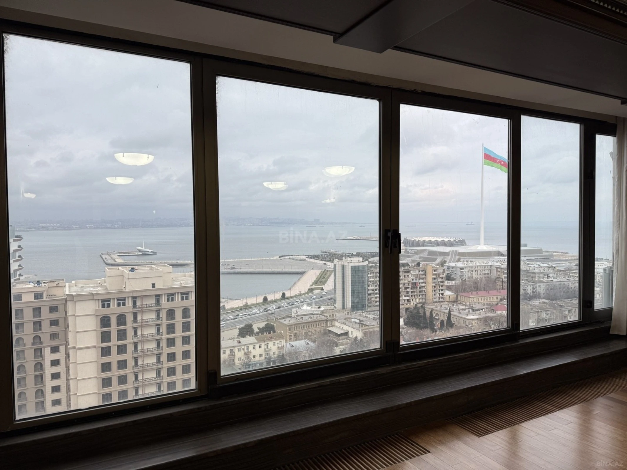 Satılır 3 otaqlı mənzil 100 m²