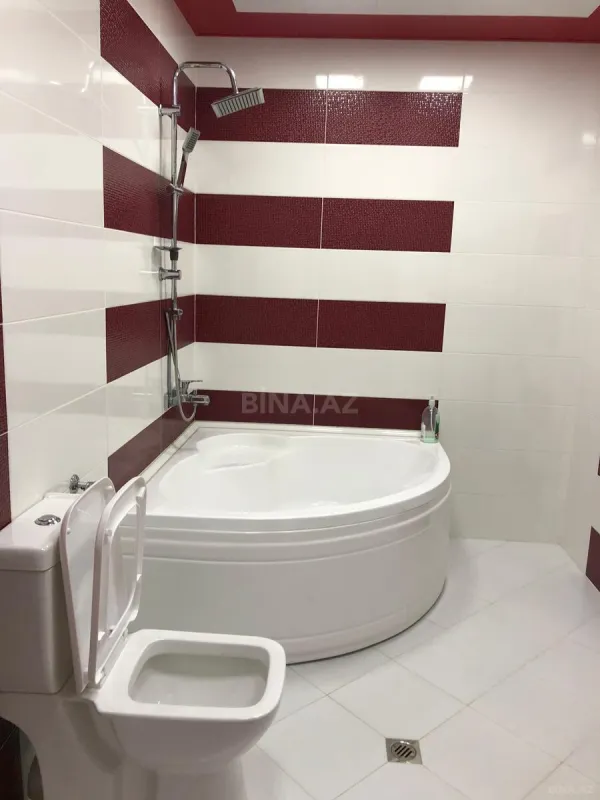 Kirayə verilir 2 otaqlı mənzil 113 m²