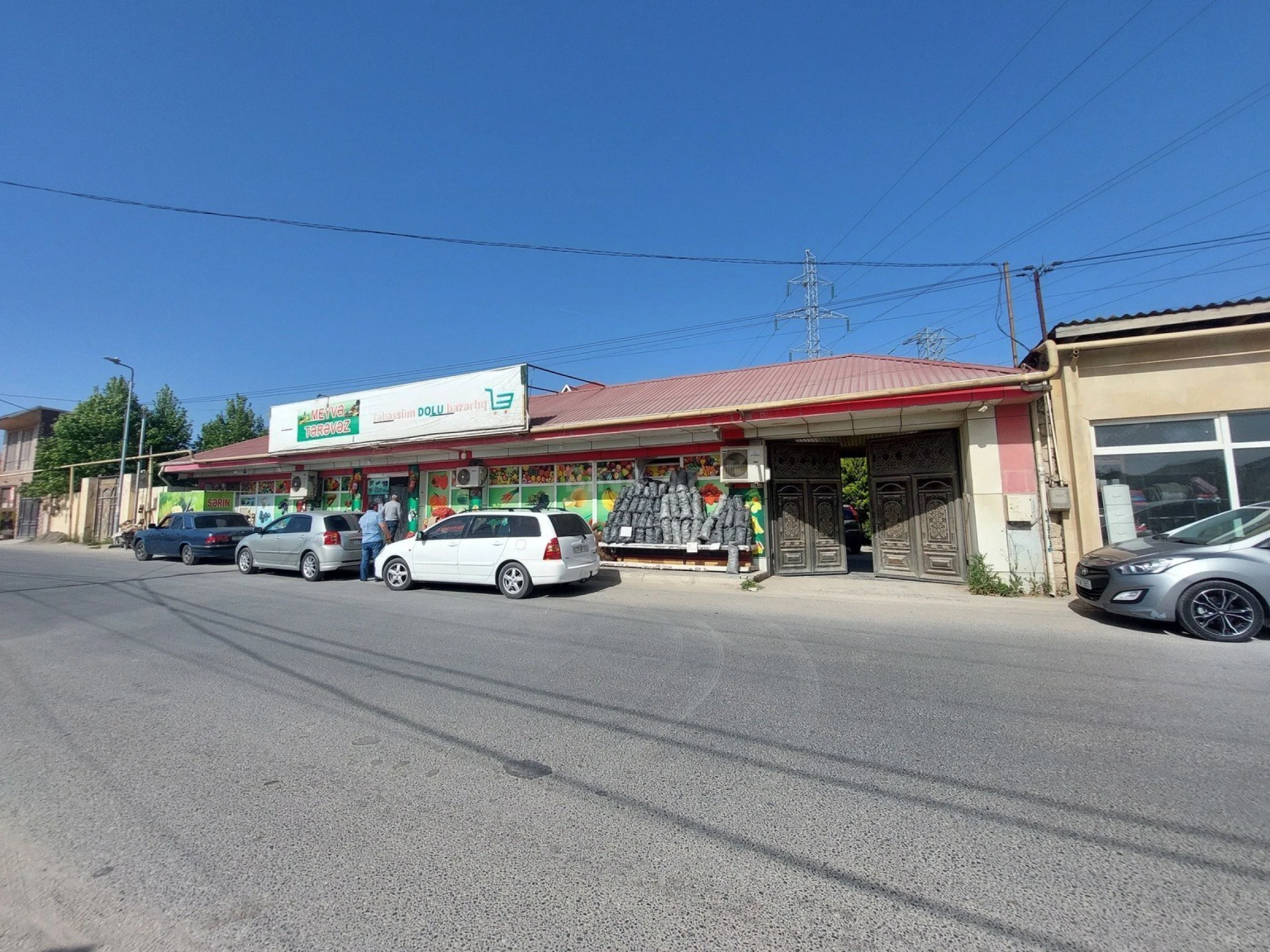 Satılır 6 otaqlı həyət evi 300 m²