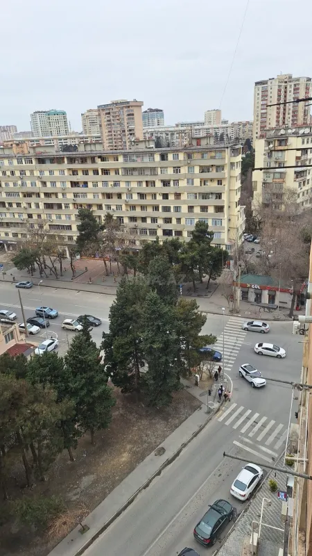 Satılır 3 otaqlı mənzil 117 m²