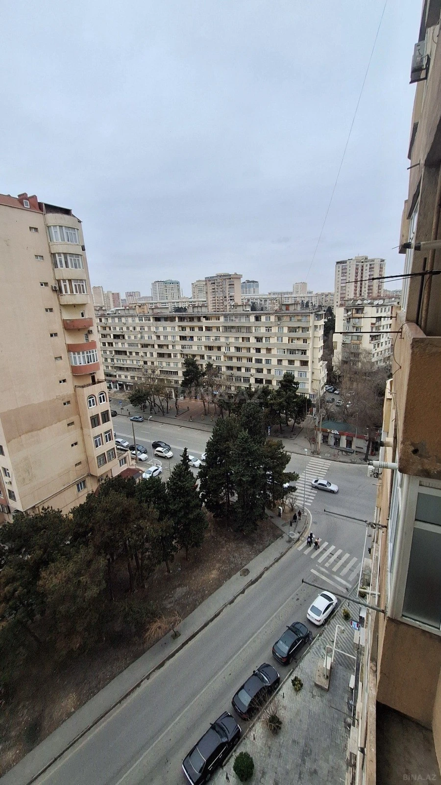 Satılır 3 otaqlı mənzil 117 m²