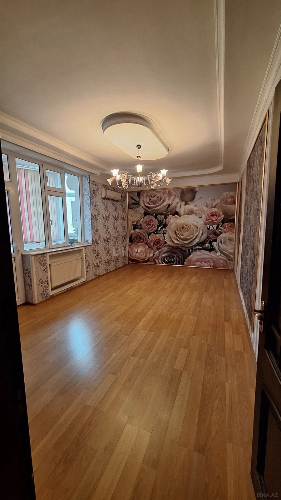 Satılır 3 otaqlı mənzil 117 m²