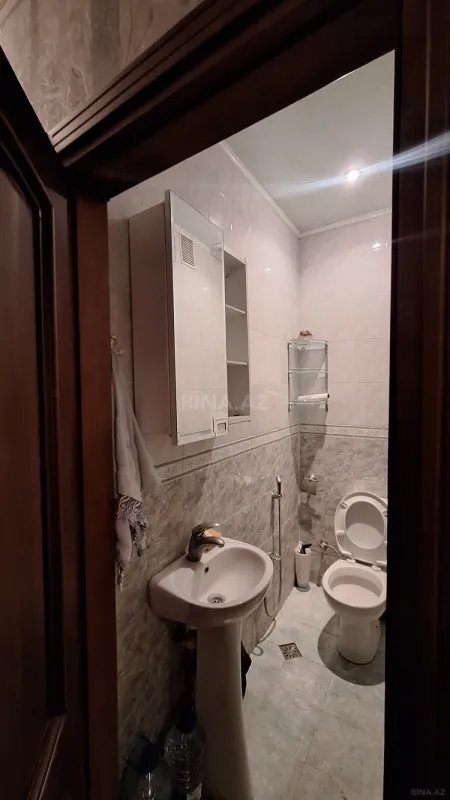 Satılır 3 otaqlı mənzil 117 m²