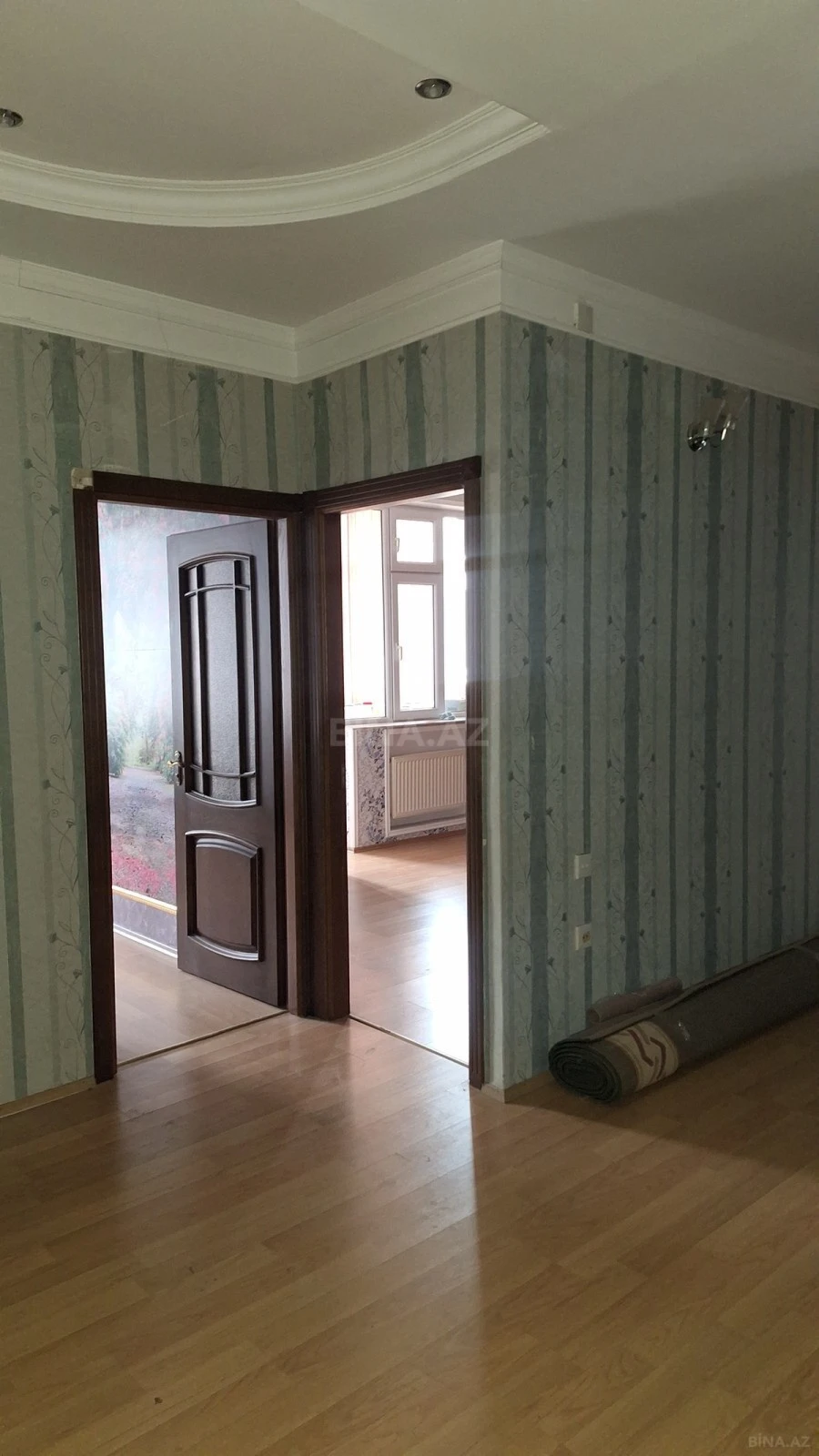 Satılır 3 otaqlı mənzil 117 m²